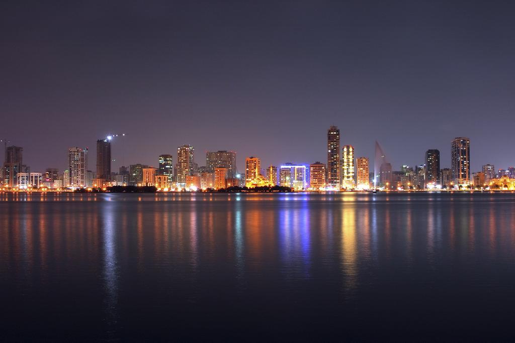 Hotel 72 Sharjah Waterfront Ngoại thất bức ảnh
